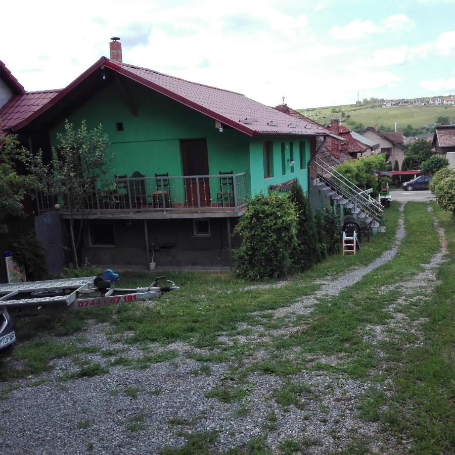 Casa Rica Apartment Turda Exterior photo