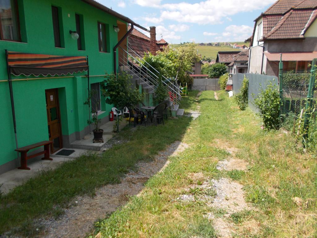 Casa Rica Apartment Turda Exterior photo